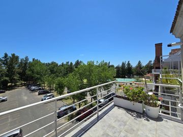 VENTA DE DEPARTAMENTO EN Tigre