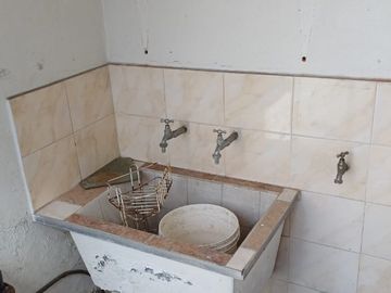 Casa PH en venta en Gerli Este