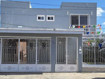 Venta Casa sobre Av. Principal ideal para Negocio, Altabrisa.