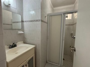 Venta Casa sobre Av. Principal ideal para Negocio, Altabrisa.