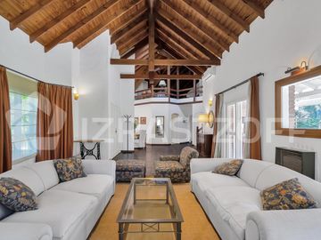 Casa en Carmel C.C