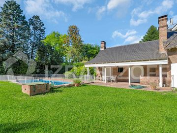 Casa en Carmel C.C