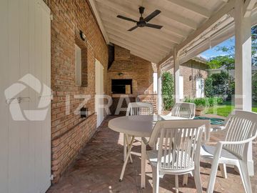 Casa en Carmel C.C