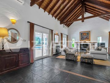 Casa en Carmel C.C