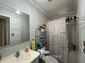 Casa en Venta en The Grange School - Country Club - Metro Príncipe de Gales