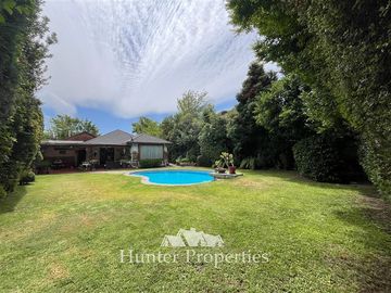 Casa en Venta en The Grange School - Country Club - Metro Príncipe de Gales