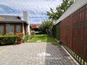Casa en Venta en The Grange School - Country Club - Metro Príncipe de Gales