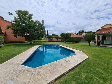 Renta en El Paraiso, Jiutepec, Mor.