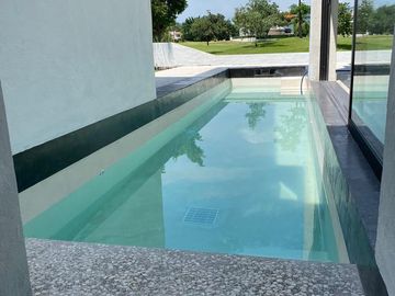 Espectacular residencia en Fracc Paraiso Country Club, Morelos