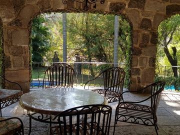 Linda casa sola en Col. Rancho Cortes, Morelos
