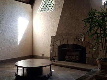Linda casa sola en Col. Rancho Cortes, Morelos