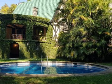 Linda casa sola en Col. Rancho Cortes, Morelos
