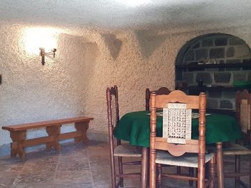 Linda casa sola en Col. Rancho Cortes, Morelos