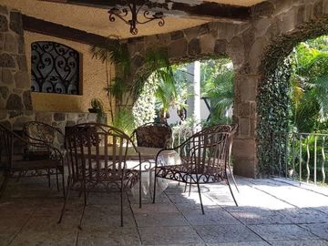 Linda casa sola en Col. Rancho Cortes, Morelos