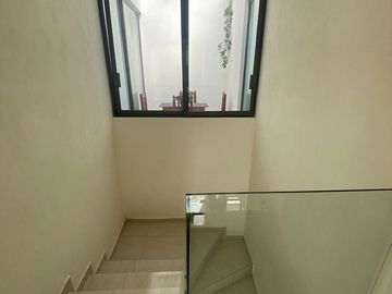 Linda casa en venta en fraccionamiento en Av. Palmira, Mor.