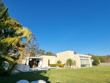 Hermosa residencia en Club de Golf Santa Fe, Morelos