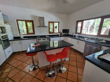 Espectacular residencia en Los Apantles, Morelos