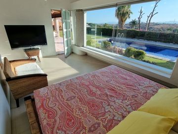 Hermosa casa en Venta en Colinas de Santa Fe, Morelos