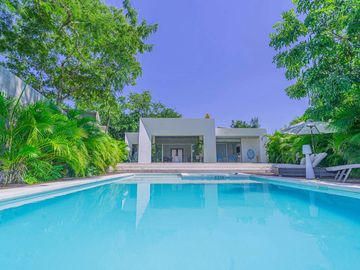 Espectacular residencia en Fracc. Club de Golf Santa Fe, Morelos