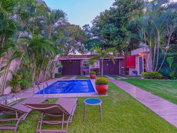 Casa de una sola planta, en Fracc. Real Hacienda San Jose, Jiutepec
