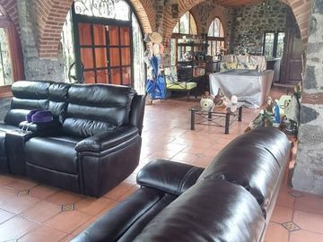 Hermosa casa colonial en Club de Golf Santa Fe, Morelos