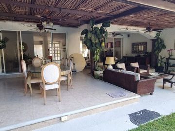 Linda y acogedora casa en privada en Lomas del Mirador, Cuernavaca