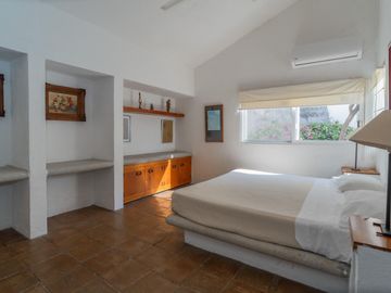 Casa en venta en Fracc. Colinas de Santa Fe, en Xochitepec, Morelos