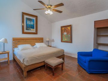 Casa en venta en Fracc. Colinas de Santa Fe, en Xochitepec, Morelos