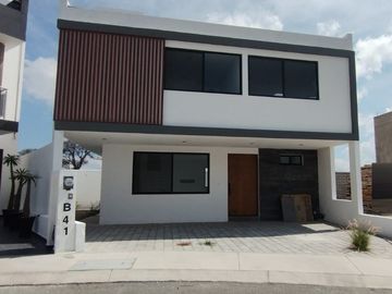 Venta Casa en Fraccionamiento  Zen  LIFE II, Marques, Queretaro