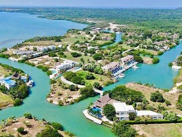VENTA DE CASA EN CONDOMINIO MARINA DE BARU CARTAGENA inversion CON VISTA AL MAR