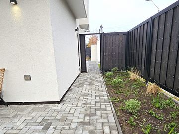 VENDE AMPLIA CASA (15) EN CHIGUAYANTE. (NUEVA)