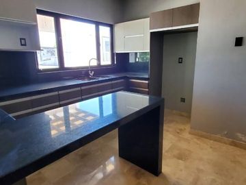 CASA EN VENTA EN ALTOZANO, GOMEZ PALACIO, DURANGO.