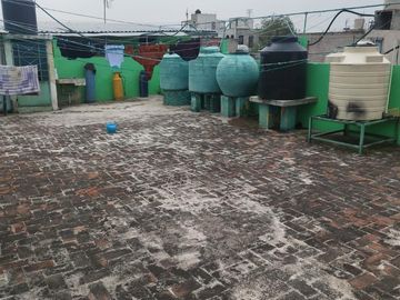 Casa con 6 departamentos en la Nueva Atzacoalco, GAM