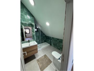 Tu Sueño en Vitacura: Casa 100% remodelada