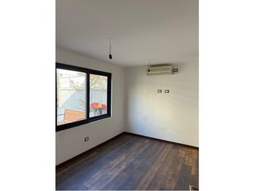 Tu Sueño en Vitacura: Casa 100% remodelada