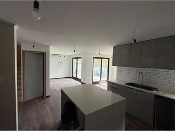 Tu Sueño en Vitacura: Casa 100% remodelada