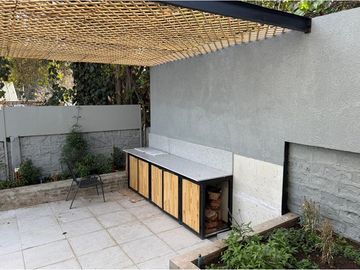 Tu Sueño en Vitacura: Casa 100% remodelada