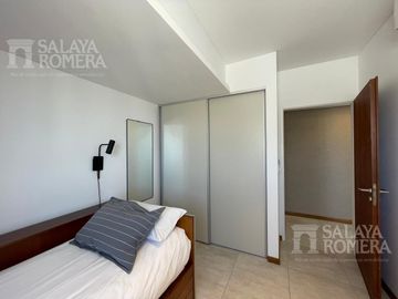 Departamento  en venta en Olivos, piso alto 4 ambientes