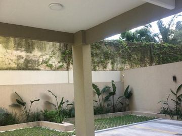 Departamento  en venta en Olivos, piso alto 4 ambientes