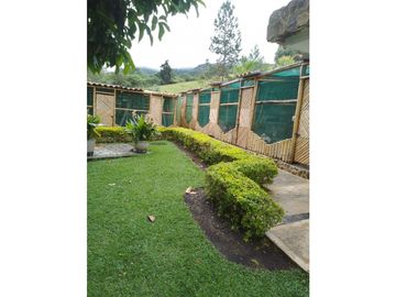 Finca en venta en parcelación cerrada - Santa Elena El Cerrito Valle