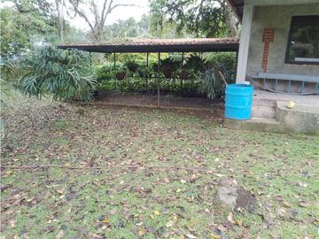 Finca en venta en parcelación cerrada - Santa Elena El Cerrito Valle