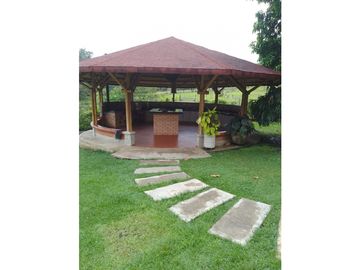 Finca en venta en parcelación cerrada - Santa Elena El Cerrito Valle