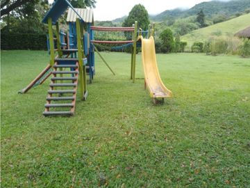 Finca en venta en parcelación cerrada - Santa Elena El Cerrito Valle