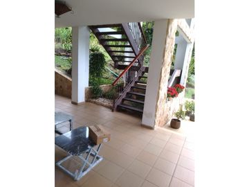 Finca en venta en parcelación cerrada - Santa Elena El Cerrito Valle