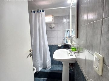Hermoso Chalet   Cabaña en lote de 500m2, a metros del mar!!  Nueva Atlantis.