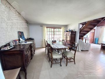 Hermoso Chalet   Cabaña en lote de 500m2, a metros del mar!!  Nueva Atlantis.