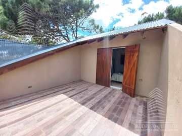 Hermoso Chalet   Cabaña en lote de 500m2, a metros del mar!!  Nueva Atlantis.
