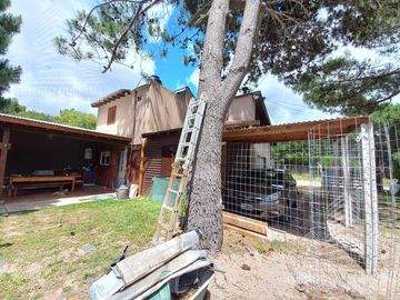 Hermoso Chalet   Cabaña en lote de 500m2, a metros del mar!!  Nueva Atlantis.