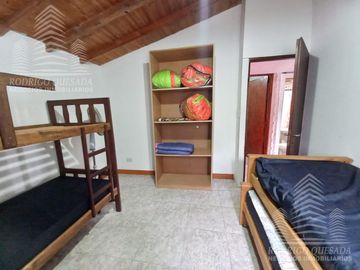 Hermoso Chalet   Cabaña en lote de 500m2, a metros del mar!!  Nueva Atlantis.
