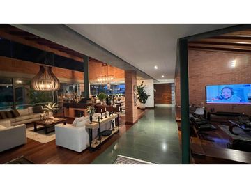 ARRIENDO CASA CON 3 HABIT. EN PARCELACION LLANOGRANDE